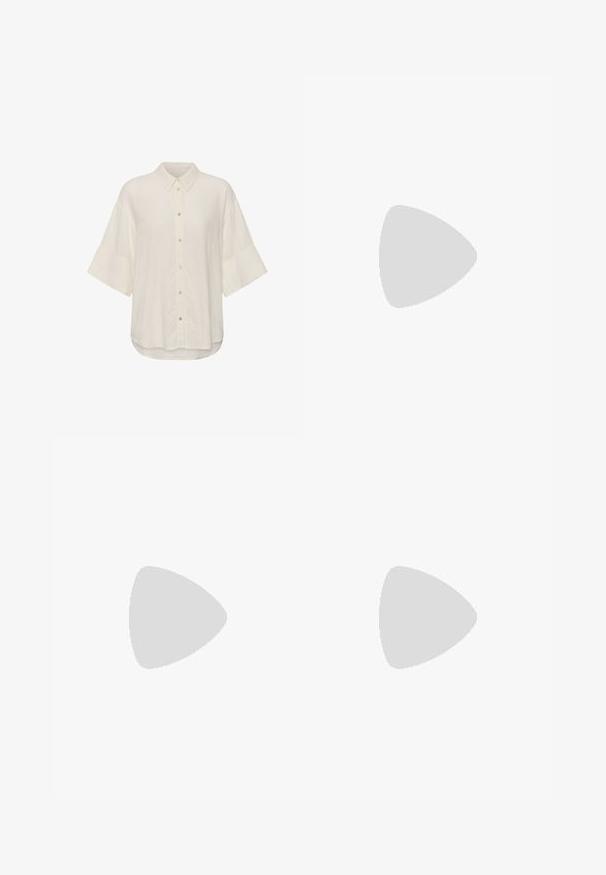 Lõdvalt istuv, off-white värvi nööbitav särk lühikeste laiade varrukate ja terava kraega, esitletud ühevärviel taustal.; Beži linane laiad püksid, millel on nööriga vöökoht ja eesservad, sujuva tekstuuri ja pahkluu pikkusega lõige.; Beežist seemisnahast paeltega plätu stiilis sandaal, lame tallaga ja õhukese rihmaga, küljevaates, valgel taustal.; Pruun kilpkonnamustriga päikeseprillid ruudukujulise raami, gradient objektiivide ja kuldsete metallaktsentidega templitel ja käsi. Tekstureeritud pind.