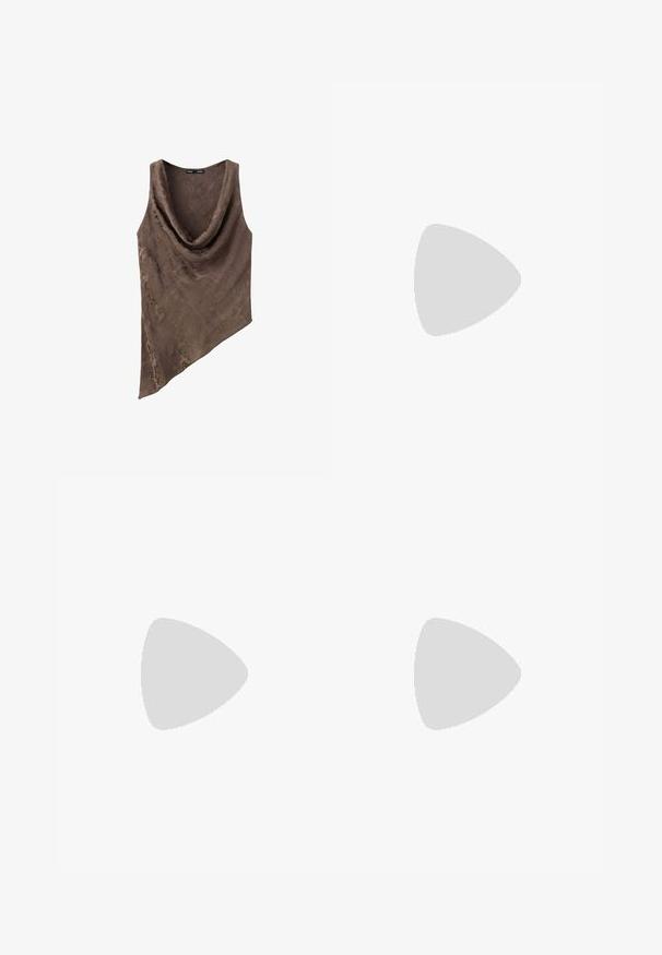 Haut marron asymétrique sans manches avec encolure drapée et motif jacquard floral subtil.; Pantalon vert ample en tissu doux. Il comporte une taille élastique avec cordon de serrage, des poches latérales et des poignets resserrés.; Botte montante à hauteur du genou en daim marron style western avec un bout pointu, un petit talon empilé et une petite languette en haut.; Sac à main en cuir marron foncé avec double poignée, poche avant zippée, boucles décoratives et nœuds latéraux sur fond blanc.