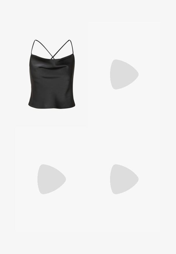 Camisole en satin noir avec une texture lisse, dotée de fines bretelles croisées et d'un décolleté légèrement drapé. Ourlet droit en bas.; Jupe midi plissée noire en tissu lisse. Elle présente une taille haute et une silhouette fluide avec des plissés soigneusement cousus.; Jambes portant des leggings côtelés foncés associés à des ballerines noires avec de petits détails en nœud sur fond blanc.; Sac à main en cuir noir brillant avec deux poignées, poche avant zippée et bandoulière amovible sur fond blanc.