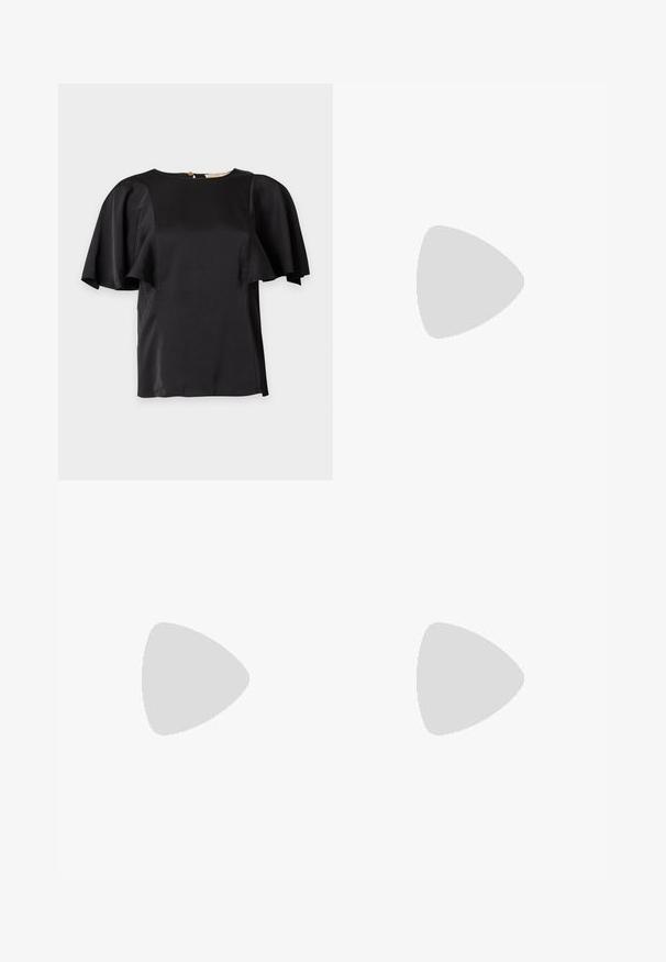 Blouse en satin noir avec de larges manches volantes et un col rond, présentée à plat sur un fond clair.; Pantalon large vert clair avec une taille élastique, en tissu texturé, sans éléments métalliques visibles ni motifs.; Mule pour femmes noires avec bout pointu, empeigne en tissu, petit talon bobine et un nœud décoratif à l'avant, présenté en profil latéral.; Sac à main en osier noir en forme de coquille Saint-Jacques avec un dessus courbé et une texture tressée sur un fond uni.