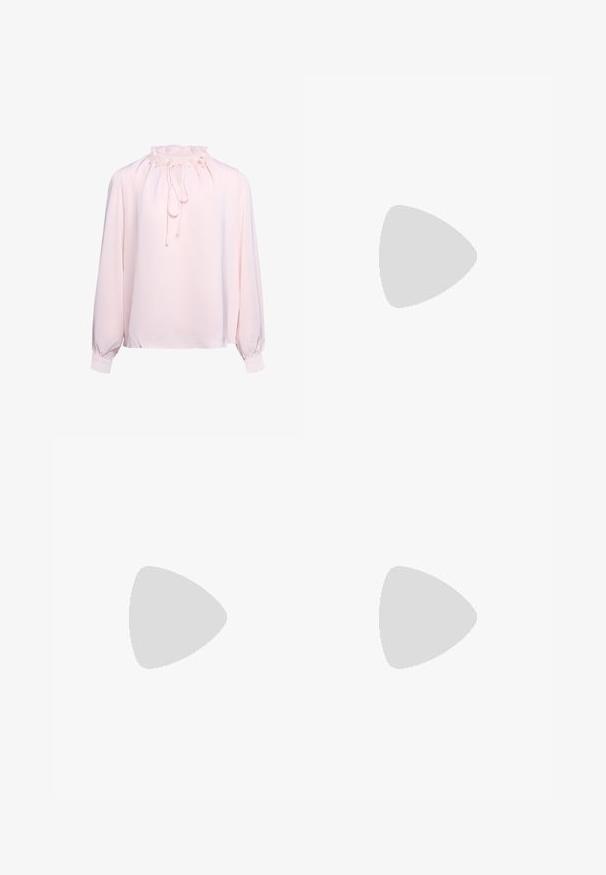 Chemisier rose pâle à manches longues, col montant à volants, lien devant, détails de perles et poignets boutonnés. Aucun motif ou imprimé visible.; Jupe maxi bleu clair avec une taille élastique froncée, fabriquée en tissu doux, présentant des plis verticaux pour la texture et le mouvement.; Baskets avec une tige en cuir blanc, des accents bleu clair, des panneaux en suède beige et une semelle en caoutchouc rose texturée ; logo brodé sur le côté.; Sac à bandoulière en cuir rose avec un rabat, quincaillerie argentée, et une bandoulière grise arborant le nom de la marque. Texture lisse, design minimaliste.