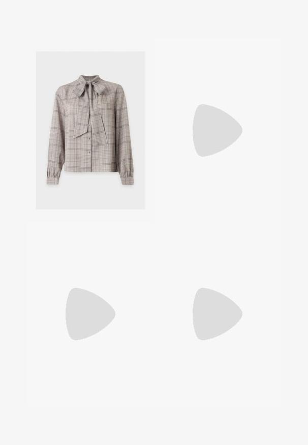 Langærmet ternet bluse med knapper foran og stor bundet sløjfe ved kraven i beige og grå nuancer.; Brun kordfløjl mini skirt med lodrette ribber, lige snit og en ren kant. Har en simpel talje uden udsmykninger.; Brune læderstøvler til knæene med en glat overflade, rund tå og en stablet sort hæl. Simpelt design med minimale hardwaredetaljer.; Brun lakeret håndtaske med rektangulær form, to lange håndtag og subtile buede detaljer på fronten.