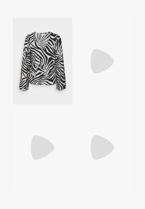 Blusa de manga larga con estampado de cebra en blanco y negro, con escote en V y mangas ligeramente abullonadas; la tela parece ligera y suave.; Pantalones negros de corte recto con trabillas, cremallera frontal y bolsillos laterales, colocados planos sobre un fondo claro.; Selected ASHLEY - Mules de tacón - black; Bolso de mano de cuero negro con forma triangular, tapa en ángulo y un asa superior redondeada. Presenta una textura suave y detalles de diseño minimalistas.