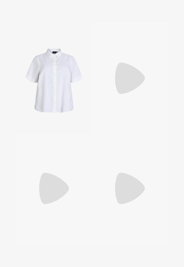 Hvid kortærmet skjorte med knapper og krave, ensfarvet design, let løs pasform, knapper foran og korte ærmer.; Lyseblå denimshorts med lige snit, fem lommer og synlige stikninger. Har en lukning med knap og lynlås.; Brun læder slidesandal med bred rem med rektangulært udskåret hul, flad sål og synlige hvide syninger på hvid baggrund.; Stribet vævet taske i sort og beige, med et slouchy design, tekstureret overflade og et lille lædermærke.