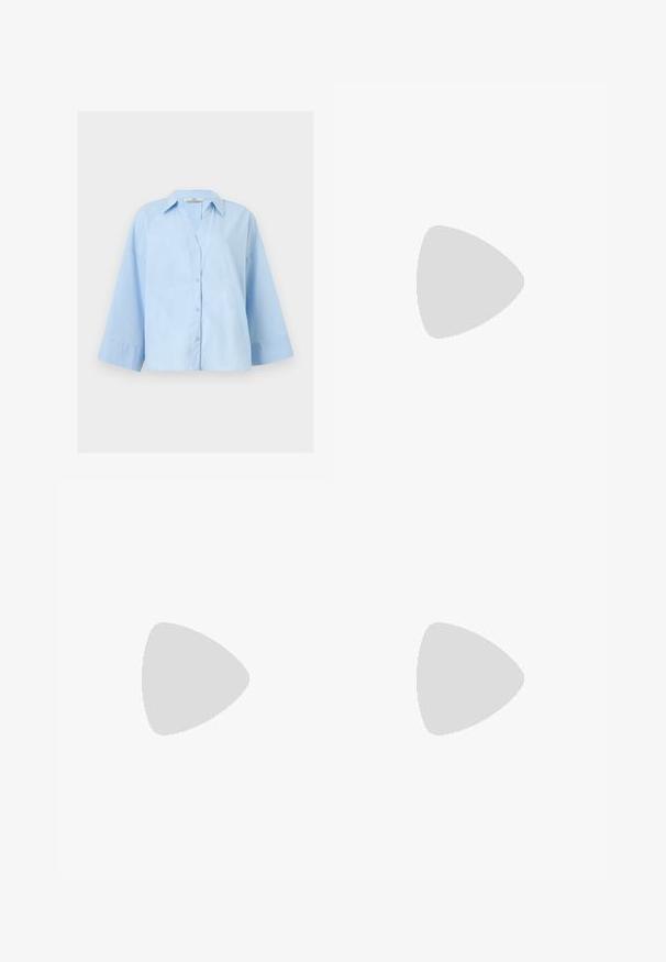 Chemise boutonnée oversize bleu clair avec manches larges trois quarts et col classique, présentée à plat sur un fond clair.; Mini-jupe en simili cuir noir avec une ceinture réglable comportant une boucle en argent et des clous décoratifs, design à enroulement avant et texture lisse.; Bottes noires en cuir, hautes jusqu'au genou, avec un bout pointu et un talon aiguille haut. Texture lisse et design épuré, avec un minimum de détails.; Femme portant un chemisier à motif noir et blanc tenant un sac à main rouge brillant sur un fond uni.