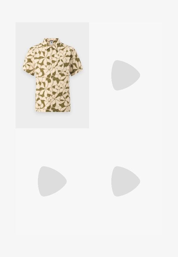Chemise à manches courtes avec boutons, motif floral abstrait beige et vert olive, et une poche poitrine devant.; Jupe marron foncé à taille élastique avec poches latérales, longueur genou et en tissu doux, présentée à plat sur un fond clair.; Baskets basses en cuir noir avec lacets sur le devant et semelle en caoutchouc plate, vues de côté sur un fond blanc uni.; Sac bandoulière en cuir marron foncé avec fermeture à rabat et sangle en tissu réglable sur fond blanc.