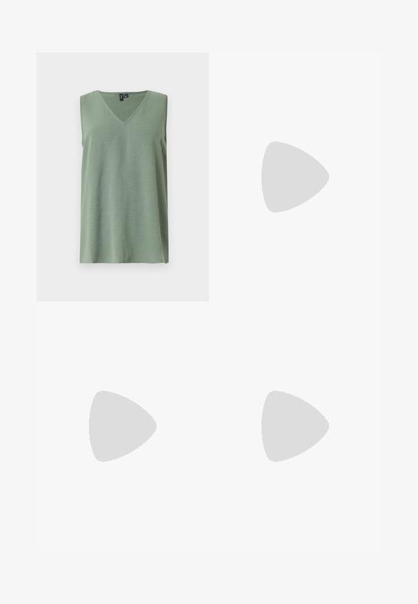 Haut sans manches vert sauge à col en V avec une coupe décontractée, confectionné dans un tissu texturé léger, présenté sur un fond clair uni.; Jupe à motif floral avec une taille smockée. Présente des fleurs bleues, rouges et jaunes sur un fond blanc. Texture de tissu douce.; Even&Odd Wide Fit Sandales tongs - black; Sac à main en daim marron en forme de croissant avec une poignée courte, des clous dorés le long des bords et des glands en cuir de chaque côté.