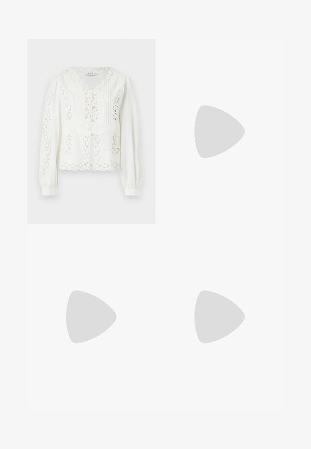 Blusa blanca de manga larga con recortes de encaje floral, bordes festoneados, pliegues verticales con costura y cierre de botones en la parte frontal.; Falda maxi en burdeos oscuro con un estampado floral. Confeccionada en tejido suave, cuenta con una cinturilla elástica y una silueta fluida.; Sandalias deslizantes de cuero trenzado en color marrón claro, con un diseño de parte superior trenzada de gran tamaño y una suela plana. La punta afilada aporta un aspecto elegante.; Bolso de paja tejido con un asa superior redondeada, color beige, superficie texturizada y una correa desmontable. Forma sencilla sin herrajes visibles.