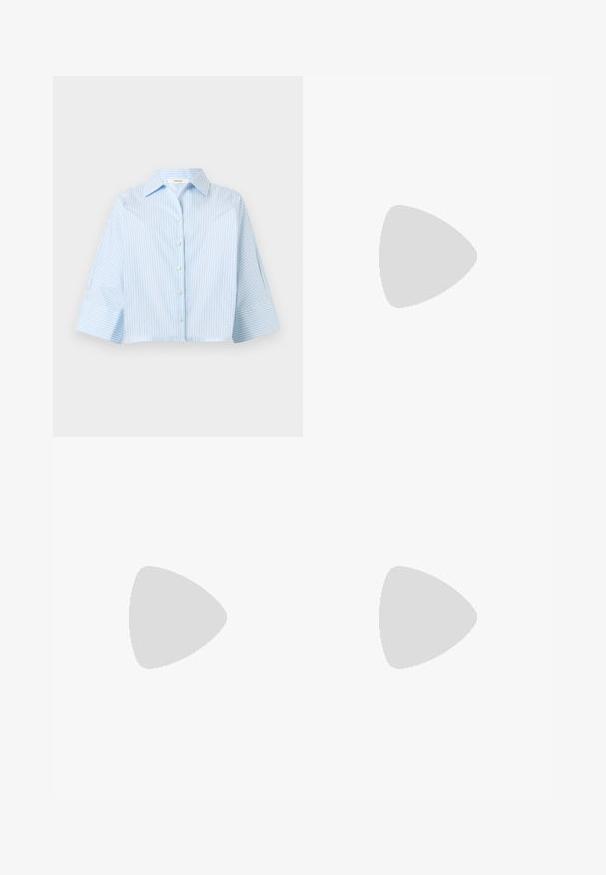 Chemise bleu clair à boutons avec fines rayures blanches verticales et larges manches trois-quarts, présentée sur un fond blanc.; Pantalon beige à jambes larges avec une taille élastique et des détails de couture à l'avant, présenté sur fond blanc.; Sandale blanche à talon avec un bout pointu, sangle de cheville réglable et un talon carré épais. Texture lisse avec des détails de couture minimaux.; Sac à main en cuir verni marron de forme rectangulaire, avec deux longues poignées et des accents courbés subtils à l'avant.