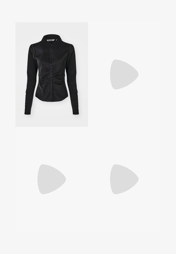 Chemise noire à manches longues avec col, présentant un design fronçé à l'avant et une fermeture à boutons, fabriquée en tissu lisse.; Jupe noire en tricot avec un ourlet évasé, dotée d'une taille côtelée. La texture est lisse, sans motifs ni accents visibles.; Bottes de cowboy en cuir marron avec surpiqûres en forme de flammes, fermeture éclair latérale, clous argentés, bout pointu et talon superposé.; Sac à main noir avec texture crocodile, bord supérieur froncé, poignée plissée et pompons à cordon de chaque côté sur fond blanc.