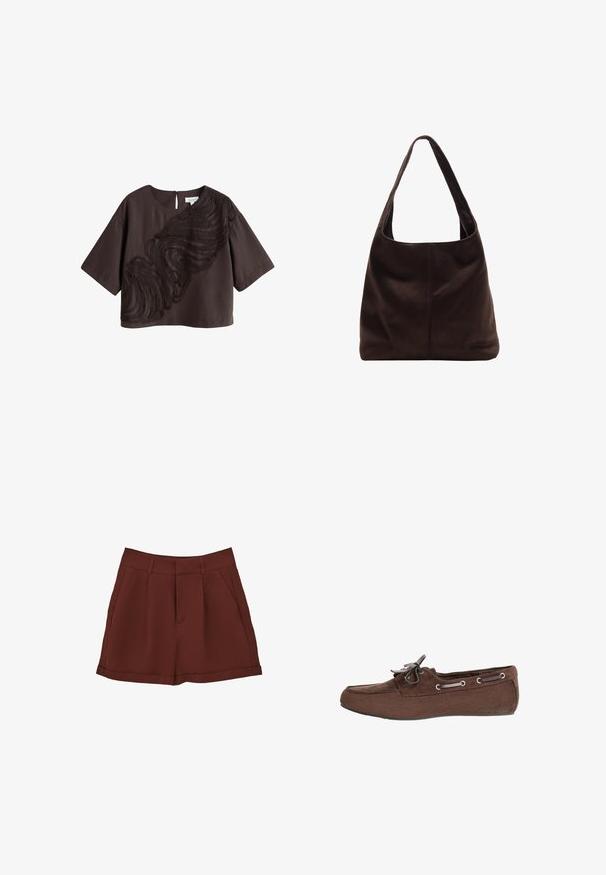 Mørkebrunt kortærmet cropped bluse med rund hals og abstrakt tekstureret swirling mønster diagonalt på forsiden.; Bordeaux shorts lavet af et glat stof, med et klassisk design med flad front, sidelommer og optrukket kant.; Brun ruskind loafer med læder snørebånd og metaløjer i siden, flad sål og syninger ved tåen, vist fra sideprofil.; Brun ruskind skuldertaske med et bredt, fladt håndtag. Blød, ustruktureret design med en central søm. Ingen synlig hardware eller udsmykninger.