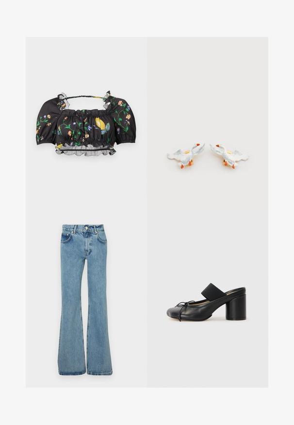 Blouse noire courte à manches bouffantes, imprimé floral et citrons, encolure et ourlet élastiques, avec un volant transparent en bas.; Jean flare bleu clair en denim, doté d'une taille haute, de poches avant et d'ourlets effilochés pour une coupe décontractée.; Mules noires à talons avec un bout rond, fabriquées en cuir lisse. Dotées d'une bande élastiquée et d'un talon cylindrique proéminent.; Clous d'oreilles en céramique en forme de canard avec corps blancs, becs orange et accessoires ton or, présentant des ailes en relief et des textures détaillées.