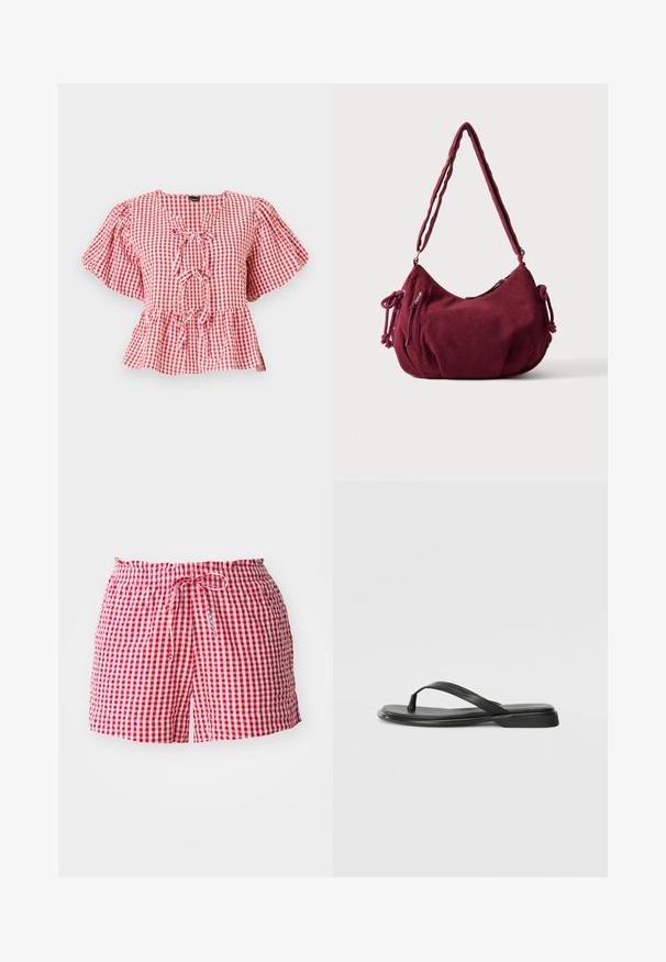 Blouse à carreaux rouges et blancs avec des manches bouffantes, un détail de nœud au cou et un ourlet peplum. Fabriquée en tissu léger.; Shorts à carreaux rouges et blancs avec une taille élastique et un cordon de serrage, fabriqués dans un tissu léger et offrant une coupe décontractée.; Tongs noires en cuir lisse, avec un design de sangle fine et une semelle plate à profil minimal. Aucun motif ou accent notables.; Sac d'épaule en velours côtelé bordeaux doux avec une sangle réglable, fermeture éclair, liens latéraux et une poche avant zippée.
