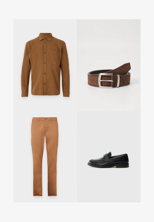 Chemise marron à manches longues en tissu texturé, avec une fermeture à boutons, une poche poitrine unique et des boutons foncés.; Chinos en coton marron avec une coupe slim, dotés d'une fermeture à bouton, de poches latérales et d'une texture lisse.; Mocassins en cuir noir avec une finition lisse, dotés d'une bande supérieure texturée, d'un talon bas et de détails de couture minimalistes.; Ceinture en suède marron avec une boucle en métal argenté et des détails de coutures linéaires. La ceinture est plate et a une largeur et une forme classiques.