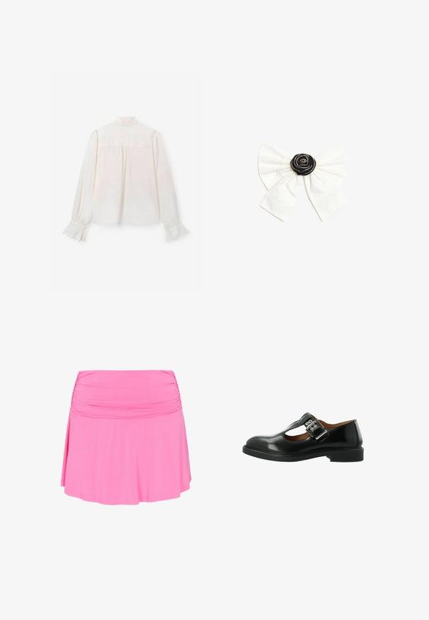 Witte blouse met lange mouwen, voorzien van een knoopkraag, geplooid rugdetail en gerimpelde manchetten. Glad stof met een eenvoudige uitstraling.; Felroze, knielange rok met geplooide tailleband en zachte, vloeiende stof, getoond tegen een witte achtergrond.; Zwarte leren Mary Jane-schoen met een T-strap, zilveren sluiting, ronde neus en een lage zool. Gladde textuur met een gepolijste afwerking.; Witte stoffen strik met een zwarte rozet in het midden, versierd met kleine zilveren kralen op een effen witte achtergrond.