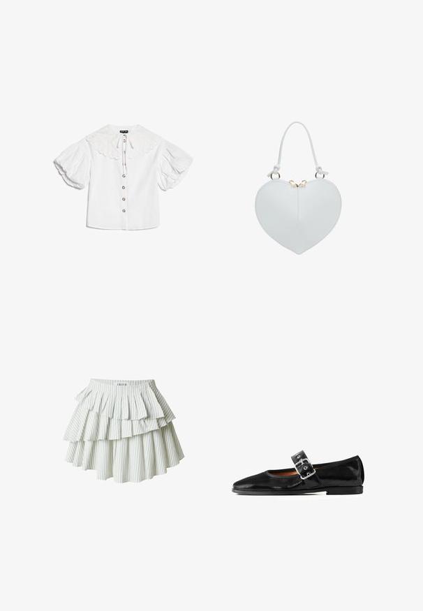 Blouse blanche avec grand col festonné, boutons dorés sur le devant et manches courtes bouffantes volumineuses.; Mini-jupe blanche avec rayures verticales bleu clair et design à volants superposés.; Ballerine Mary Jane en cuir verni noir, bout arrondi, bride avec boucle réglable, surface texturée, semelle fine à faible relief.; Sac à main en cuir blanc en forme de cœur avec une poignée courte et une fermeture éclair dorée au centre supérieur.