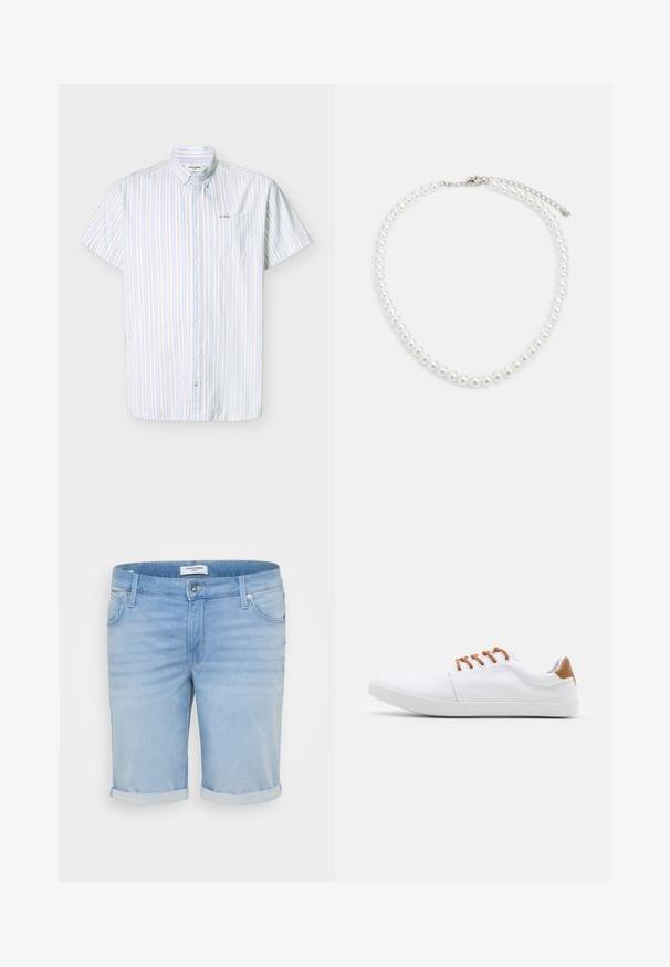 Kurzärmliges Hemd zum Knöpfen mit vertikalen blauen, beige und weißen Streifen sowie einer aufgesetzten Brusttasche mit kleiner Stickerei.; Helle blaue Jeansshorts mit einem leicht ausgewaschenen Finish, umgeschlagenen Säumen, Fünf-Taschen-Design und einem Metallknopfverschluss.; Weiße Leinenschuhe mit braunen Akzenten, flachen Schnürsenkeln, niedriger Silhouette und einer strukturierten Gummisohle.; Weiße Perlenkette mit einheitlich runder Form, glatter Oberfläche und Metallverschluss mit Verlängerungskette für anpassbare Länge.