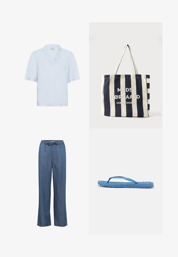 Lyseblå bluse med korte ærmer, flæset V-hals og let oppustede skuldre.; Bredde denim bukser i en mellemblå tone, med en elastisk talje og justerbar snor samt lige ben for en afslappet pasform.; Blå klipklap med tekstureret vævet sål og tynde stropper, vist fra siden på en ensfarvet lys baggrund.; Canvas mulepose med lodrette navy og hvide striber, med teksten "MADS NØRGAARD COPENHAGEN" og dobbelte skulderremme.