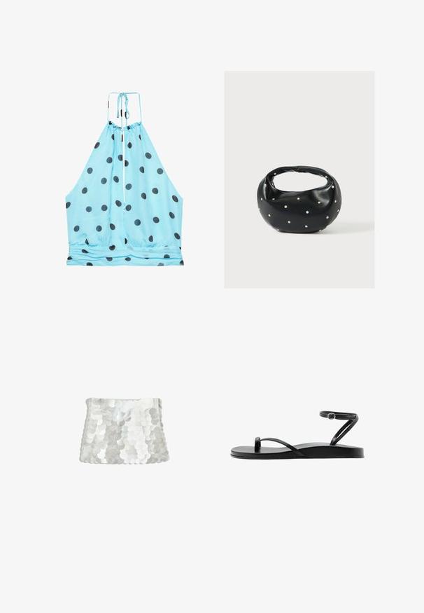 Haut à col licou bleu clair à pois noirs avec fermeture par nœud au niveau du cou, doté d'une taille élastique froncée.; Pochette blanche couverte de grands sequins brillants et superposés, forme rectangulaire avec un bord supérieur légèrement courbé.; Sandale plate noire avec fines lanières, boucle pour l’orteil et bride de cheville avec une petite boucle ronde, vue de profil.; Sac à main en cuir noir de forme arrondie, décoré de clous argentés et équipé d'une poignée courte. Texture lisse et fermeture éclair.