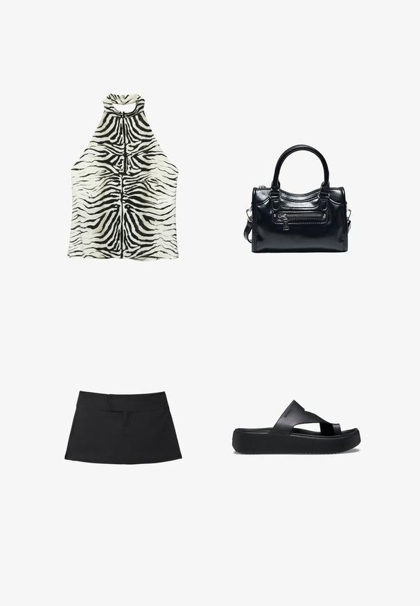 Ärmelloses Neckholder-Top mit schwarz-weißem Zebramuster und Knopfverschluss am Nacken.; Schwarzer kurzer Rock mit breitem Bund und einfachen Nahtdetails, flach auf weißem Hintergrund ausgelegt.; Schwarze Plattform-Flip-Flops mit einer strukturierten Gummisohle, die ein Kreuzriemen-Design und eine matte Oberfläche aufweisen. Das Markenlogo ist dezent an der Seite angebracht.; Schwarze glänzende Lederhandtasche mit zwei Griffen, vorderer Reißverschlusstasche und abnehmbarem Schulterriemen auf weißem Hintergrund.