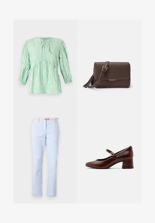 Grün-weiß gestreifte Bluse, leichtes Material, runder Halsausschnitt mit Bindeband, lange Ärmel mit elastischen Bündchen, in der Taille gerafft.; Hellblaue Chinos mit geradem Bein, aus Baumwollstoff und einem gewebten rosa Gürtel mit einer Metallschnalle. Mit flachen Fronttaschen.; Brauner Leder Mary Jane Schuh mit niedrigem Blockabsatz und goldener Schnallenriemen, Seitenansicht auf weißem Hintergrund.; Braune Schultertasche aus Kunstleder mit Klappenverschluss, goldfarbener Hardware und seitlichem Quasten-Detail. Verstellbarer Riemen für vielseitigen Tragekomfort.