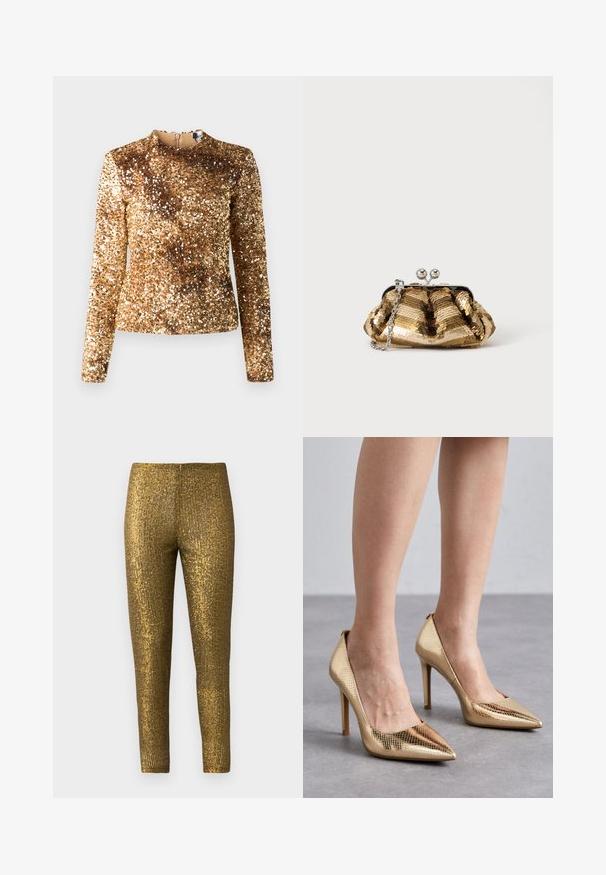 Goldfarbener Pailletten-Oberteil mit langen Ärmeln, hochgeschlossenem Kragen und figurbetonter Silhouette. Glatte Textur, einheitliches schimmerndes Muster, verdeckte Reißverschluss hinten.; Goldene metallische Leggings mit einem strukturierten, vertikalen Streifenmuster. Der Stoff hat ein glänzendes Finish und eine schlanke, figurnahe Silhouette.; Goldene High Heels mit spitzem Zehenbereich, die ein strukturiertes Schlangenledermuster und eine glatte Oberfläche aufweisen. Der Stiletto-Absatz sorgt für zusätzliche Höhe.; Kleine goldene Pailletten-Clutch mit silbernem Verschluss und kurzem silbernem Kettenhenkel auf einfarbig hellem Hintergrund.