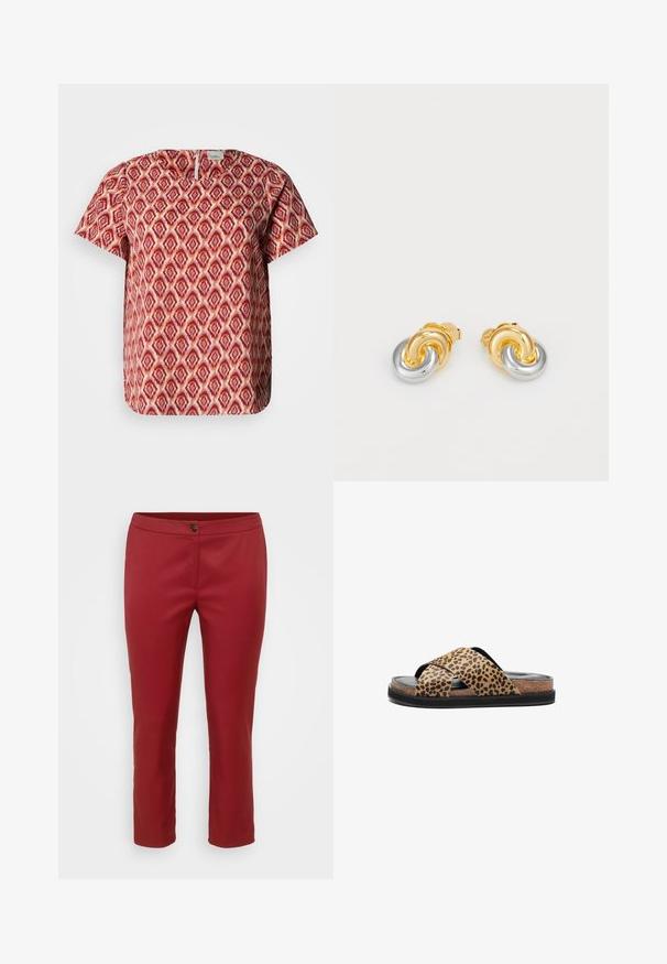 Top met korte mouwen in een rood-crème geometrisch patroon. Heeft een ronde halslijn met een sleutelgatopening aan de achterkant. Lichtgewicht stof.; Rode op maat gemaakte broek met een gladde stof, voorzien van een sluiting met een knoop aan de voorkant en een rechte pijp, ontworpen voor een getailleerde silhouette.; Luipaardprint slipper met kruislingse suède banden, een kurken voetbed en een zwarte rubberen zool, met een gladde, glanzende binnenvoering.; Gouden en zilveren knoopvormige oorbellen met gladde oppervlakken en een gepolijste afwerking, voorzien van een stevige sluiting voor het dragen.