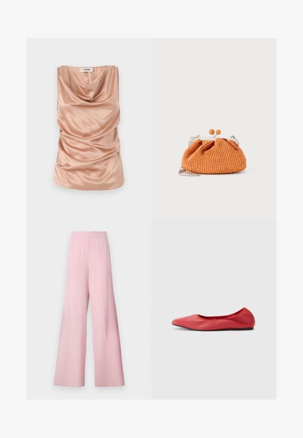 Haut sans manches à col drapé en satin doux de couleur rose pâle, avec des détails froncés sur les côtés et un ourlet droit. Comprend une fermeture éclair au dos.; Pantalons larges en tissu rose clair, avec une texture lisse, une taille haute et sans motifs ni accents visibles.; Filippa K REY FLATS - Ballerines - bright red; Petit sac pochette tissé orange avec cadre en métal argenté, fermoir rond et bandoulière chaîne argentée sur fond blanc.