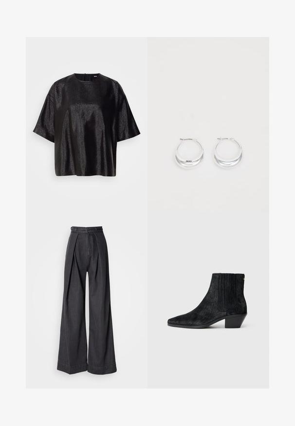 Schwarzes Kurzarmoberteil mit einer strukturierten, glänzenden Oberfläche und einem runden Ausschnitt. Mit einem Reißverschluss auf der Rückseite. Boxy-Silhouette.; Schwarze Jeans mit weitem Bein und hoher Taille, ausgestattet mit vorderen Falten und einem klassischen Reißverschluss. Knackige, glatte Textur mit sauberen Abschlüssen.; Schwarze Knöchelstiefel mit spitzem Zehen, strukturiertem haarähnlichem Material, geripptem Seitenpaneel und niedrigem Blockabsatz. Schlichtes und modernes Design.; Silberne Creolen mit glänzender Oberfläche und DKNY-Logo, vor einem schlichten weißen Hintergrund präsentiert.