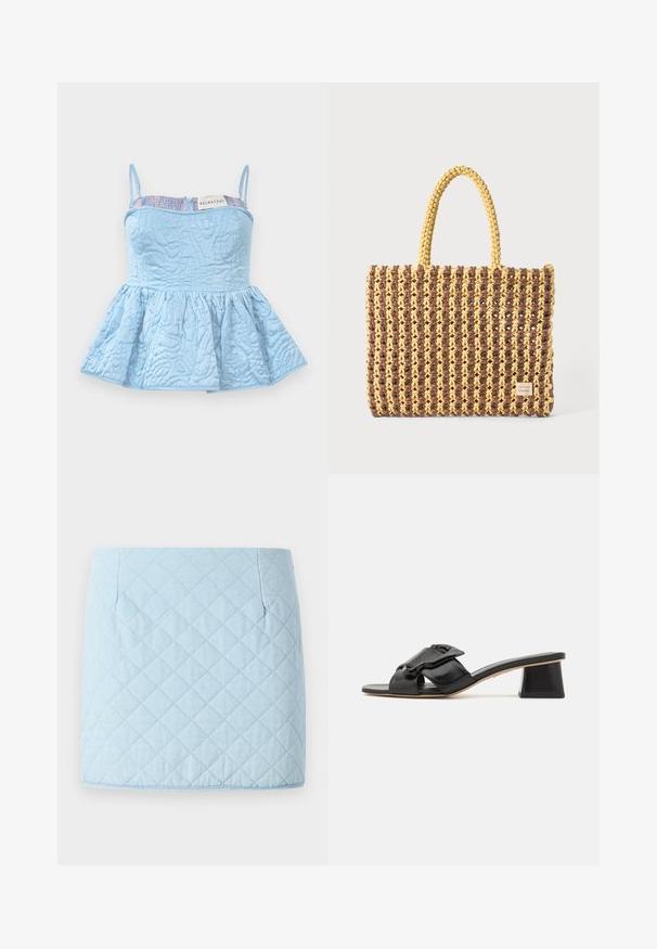 Lyseblåt peplum top, quiltet stof med indviklede mønstre, spaghetti stropper, eksponeret ryglynlås og en ribbet mesh detalje langs halsudskæringen.; Lysblå quilted nederdel med et diamantmønster, der har to sidelommer og en lige kant. Lavet af et struktureret stof.; Sorte læder slidesandaler med en bred rem med kædedetalje, åben tå og en geometrisk høj hæl. Glat tekstur og minimalistisk design.; Vævet taske i brun og gul, med en rektangulær form, to håndtag, og en tekstureret overflade med synlige sting og et mærke.