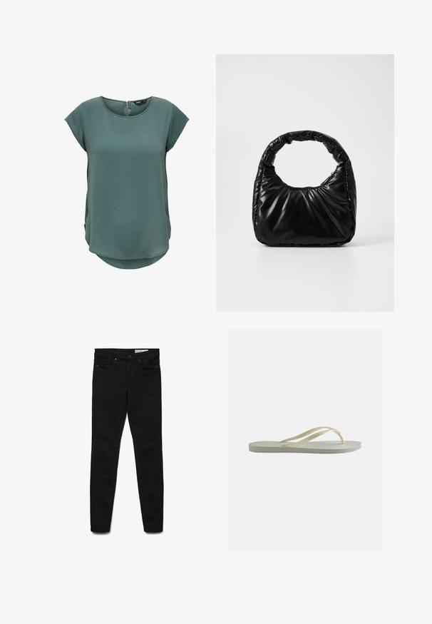 Haut vert à manches courtes en tissu texturé. Présente un col rond et une fermeture éclair discrète au dos, avec un ourlet légèrement arrondi.; Jean skinny noir en tissu denim, présentant un design classique à cinq poches, une braguette zippée et des détails de couture subtils.; Tongs en caoutchouc blanc cassé, à bride fine et semelle texturée, vues de côté sur un fond uni.; Sac à main noir rembourré avec une poignée arrondie, présentant une surface lisse et brillante ainsi qu'une texture douce et matelassée. Pas de quincaillerie ou d'accents visibles.