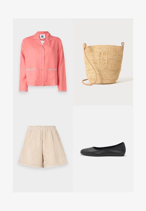 Korallenfarbenes Leinenjackett mit Reverskragen, Knopfverschluss, zwei vorderen Taschen mit runder Stickerei und dekorativer Naht an den Ärmeln.; Beige Shorts mit einem strukturierten, waffelartigen Muster. Elastischer Bund und lockere Passform. Mittellange Beine, bis zur Mitte des Oberschenkels. Leichtes Material.; Schwarze Leder-Ballettschuhe mit abgerundeter Spitze, glatter Textur, minimalen Nähdetails und einem flexiblen Sohlen-Design.; Gewebte Strohbucket-Tasche mit strukturiertem Muster und Lederriemen, aufrecht stehend vor einem schlichten hellen Hintergrund.