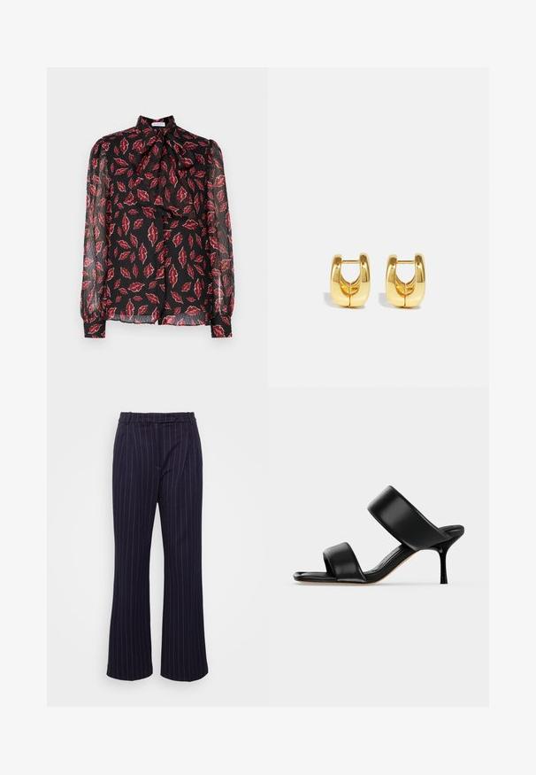 Hofmann Copenhagen NOLA - Hemdbluse - kiss me red; DESIGNERS REMIX ZOE PANTS - Stoffhose - navy/white; Schwarze Leder-Mule-Sandale mit zwei breiten Riemen und einem schlanken, mittelhohen Stilettoabsatz auf einem schlichten hellen Hintergrund.; Goldene Creolen mit einem schlanken, abgerundeten Design. Sie verfügen über eine hohle Mitte und eine glänzende Oberfläche, die moderne Stile ergänzen.