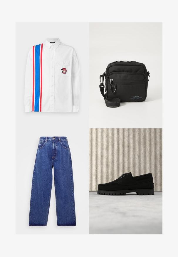 Hvid skjorte med knapper, der har et blåt og rødt stribedesign på den ene side og et sort broderet hjelm-patch på brystlommen.; Bredde ben, blå denim jeans med høj talje, der har fem lommer, knaplukning og subtile blødgøringer for tekstur.; Sort snørestøvle med tyk rilled sål, der svæver over beige tæppe, brun moderne rundt bord i blødt oplyst rum i baggrunden.; Sort stof crossover tas med to lynlåslommer, justerbar rem og diskret logo detalje i blå på fronten.
