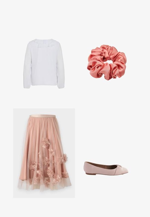 Witte blouse met lange mouwen en een ruches kraag, gladde textuur en elastische manchetten. Eenvoudig, schoon ontwerp dat geschikt is voor verschillende gelegenheden.; Tule rok in zachtroze met een satijnen tailleband. Voorzien van gelaagde doorschijnende stof en driedimensionale bloemapplicaties verspreid over het geheel.; Lichtroze balletflat gemaakt van glad materiaal, met een ronde neus en een klein geknoopt detail op de bovenkant. Platte zool.; Roze satijnen scrunchie met geplooide stof die zachte, volumineuze ruches vormt rond een elastische band.