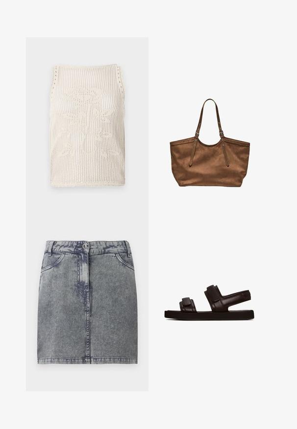 Strikket top i beige med åbenvævning. Har scallopkanter, et blomstermønster strikket ind i stoffet og ærmeløs skæring.; Grå denim minisukne med en falmet vask, der har forlommer, en knaplukning og en lige kant. Struktureret stof.; Brune læder sandaler med to justerbare velcro-stropper, en flad sål og et minimalistisk design, der tilbyder en sikker pasform og en afslappet stil.; Brun lædertaske med dobbelte justerbare remme med spænder og en bred åben top.