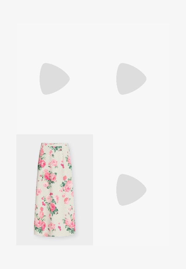 Diane von Furstenberg LONG SLEEVE SHIRT - Top s dlhým rukávom - light pink; Áčková sukňa s krémovým pozadím, čiernymi bodkami a veľkým ružovým kvetinovým vzorom ruží.; Burgundské lakované baleríny s špicatou špičkou, s malým vykrojeným detailom a nízkym podpätkom. Hladká textúra a elegantný dizajn.; Zhlý béžový kožený klobúk so strieborným kovovým rámom, ktorý má dve okrúhle dekoratívne zámky a strieborný reťazový popruh.