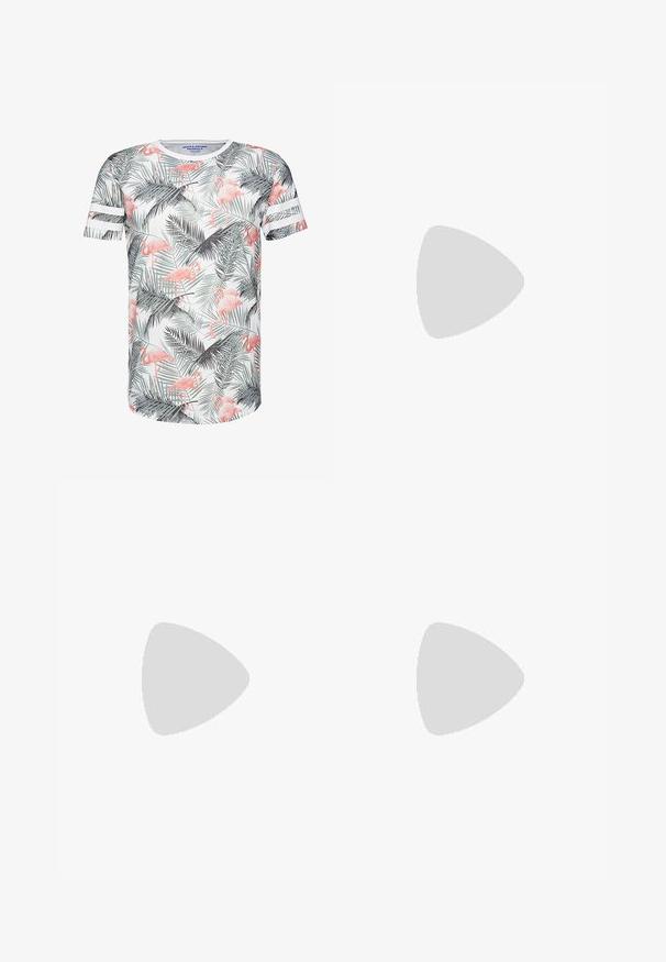 Kortærmet t-shirt lavet af letvægtsstof, med et mønster af en lyserød flamingo og tropiske blade på en hvid baggrund. Vandrette stribede detaljer på ærmerne.; Sorte cargo-bukser med slank pasform, forlommer foran, sidelommer med klap, bæltestropper, knaplukning og elastiske manchetter ved anklerne.; Sort atletik sko med en struktureret stofoverdel, hvid Nike swoosh og tyk hvid sål. Har en pull tab på hælen for nem påføring.; Sølv kædedesign med sammenkoblede led, glat tekstur og ensartet rektangulær form. Sikker lukning.