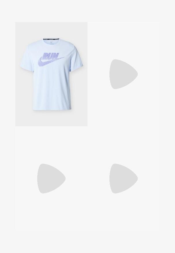 T-shirt de running Nike bleu clair à manches courtes avec texte "RUN" violet et logo swoosh sur la poitrine, col rond.; Shorts de sport bleu clair avec taille élastique, panneaux latéraux en mesh et un petit logo réfléchissant Nike sur la jambe gauche.; Chaussure de course Nike Air Zoom blanche avec dessus en mesh, logo swoosh gris, et semelle rembourrée noire sur un fond gris clair.; Lunettes de soleil de sport enveloppantes avec un seul verre teinté foncé et une épaisse monture grise incurvée, conçues pour une utilisation en extérieur.