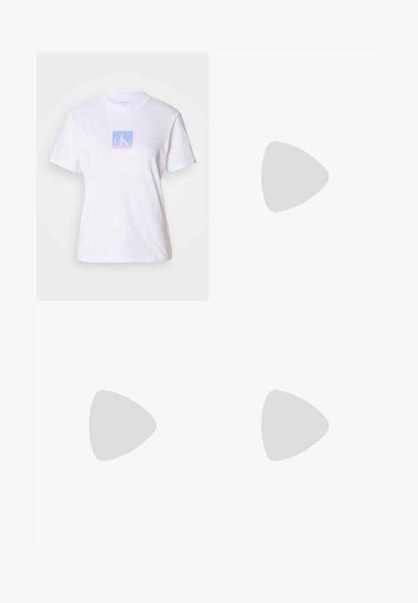 T-shirt en coton blanc avec un graphique carré pastel bleu et lavande portant les lettres "cK" centrées sur le devant. Manches courtes, col rond.; Jeans à jambes larges bleu clair en denim, présentant un design classique à cinq poches et une texture légèrement décolorée. La couture en denim est visible.; Chaussure de ballet plate noire à bout pointu avec un motif perforé subtil, vue de côté sur fond blanc uni.; Sac bandoulière blanc avec fermeture à rabat, petit logo "cK" argenté centré, et fine sangle réglable marron foncé.