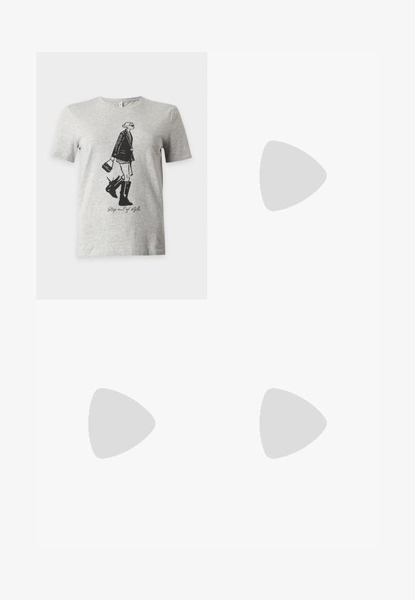 T-shirt gris clair à manches courtes avec une illustration noire d'une femme en bottes et veste tenant un sac à main et le texte "Step out of style."; Jean évasé gris clair en denim, doté d'une fermeture par bouton, d'une ceinture droite et d'une texture légèrement usée aux ourlets.; Chaussure plate en cuir noir avec un nez pointu, des détails froncés autour de l'ouverture et un accent en boucle argentée sur la bride ajustable.; Sac à épaule en cuir noir avec une sangle à boucle, des bords arrondis et des coutures blanches contrastées sur un fond uni.