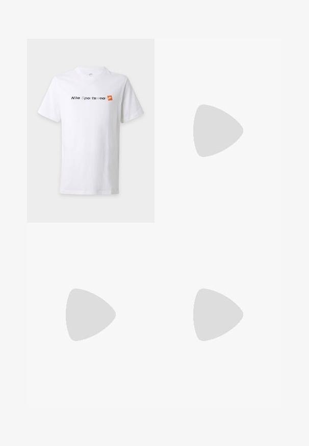 Valge lühikeste varrukatega T-särk, millel on halli ja mereväe sinise värvi tekst "Nike Sportswear" ning oranž Nike logo rinnal.; Tumedashallased Nike spordipüksid, millel on nööriga vöökoht, lukuga küljetasku, kitsenevad jalad ja soonikkoes konktid valgel taustal.; Valged Nike Air Max 90 sneakers, millel on võrkkangast ja nahast ülemine osa, aukudega varbadosa ning nähtav õhuüksus kandades.; Must mustra asendiga must kott, millel on tekstuuriga välimus, reguleeritav rihm ja nööriga sulgemine. Omab julgeid õmblusi ja külglabelit.
