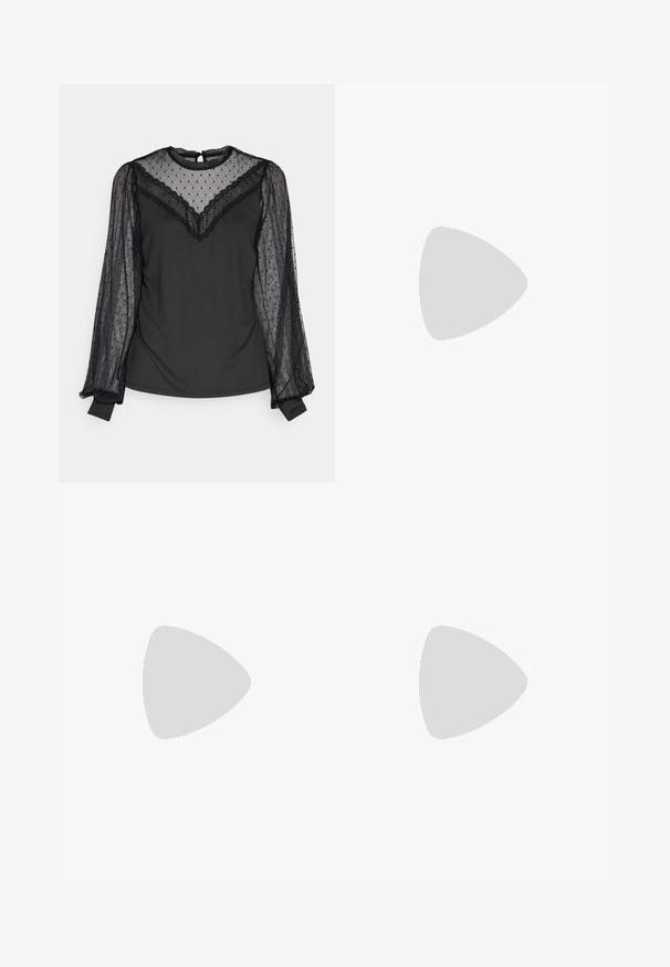 VILA VILUCY LACE TOP  - Top s dlhým rukávom - black; Čierna kožená sukňa, A-línie, hladká textúra, s bočným rozparkom. Predstavuje jemné prešitie pozdĺž švov pre dodatočný detail.; Čierne vysoké lesklé čižmy s otvorenou špičkou, zakriveným dizajnom a štíhlým podpätkom. Hladká textúra s odrazovým povrchom.; Čierna korálková kabelka s zakriveným siluetom, nosnou rukoväťou a lesklou textúrou. Nosená s vysokými čiernymi topánkami na opätku a priliehavými čiernymi šortkami.