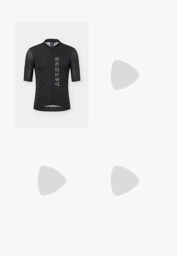 Sort cykeltrøje med korte ærmer med fuld lynlås foran, teksturerede ærmer og lodret hvid "OAKLEY"-logo på højre side.; Vaude MENS MATERA WARM  - Bib-leggings - black; Person iført sorte Hunter regnstøvler stående på en rusten metalrand med gule og sorte advarselsmærker.; Sorte læder fingerløse handsker med struktureret finish. Funktioner inkluderer fire fingerhuller, forstærket syning og en trykknaplukning.