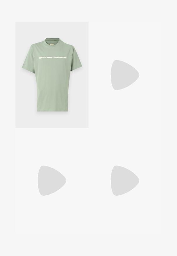 T-shirt vert clair à manches courtes avec col rond et logo EMPORIO ARMANI blanc sur la poitrine, présenté sur un fond uni.; Jean droit en denim bleu foncé avec poches avant et arrière, passants pour ceinture et fermeture par bouton à la taille.; Baskets basses en cuir marron foncé avec semelle en caoutchouc noire, lacets à l'avant et design minimaliste épuré sur fond clair.; Sac banane en tissu marron foncé avec poche zippée en diagonale et petit logo blanc sur le devant, sur un fond clair uni.