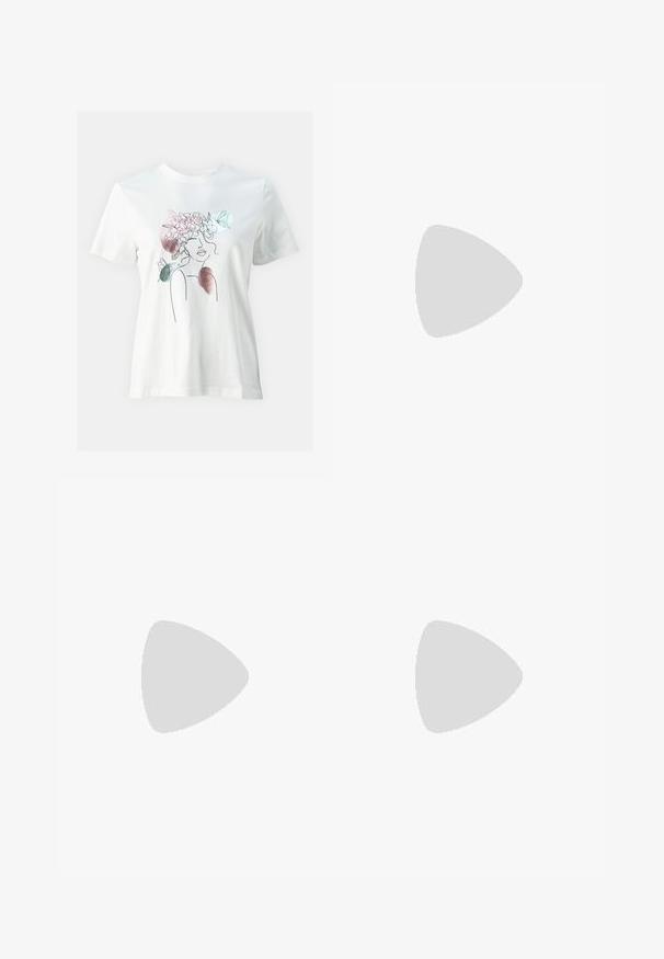 Weißes Baumwoll-T-Shirt mit einer Linienzeichnung des Gesichts einer Frau, umgeben von floralen und Schmetterlingsillustrationen in sanften Farben.; Schwarze Schlagjeans aus Denim mit Knopfverschluss, fünf Taschen und einer glatten Textur. Klassisches Design mit ausgestellt geschnittenem Saum.; Schwarzer Slingback-Pumps aus Lackleder mit spitzer Zehenpartie, niedrigem Kitten-Heel und dekorativer, geknoteter Schleife vorne.; Blassrosa rechteckige Handtasche mit doppelten Griffen, dekorativer Schleife, Metallösen und kleinem herzförmigem Anhänger vor einfarbigem Hintergrund.