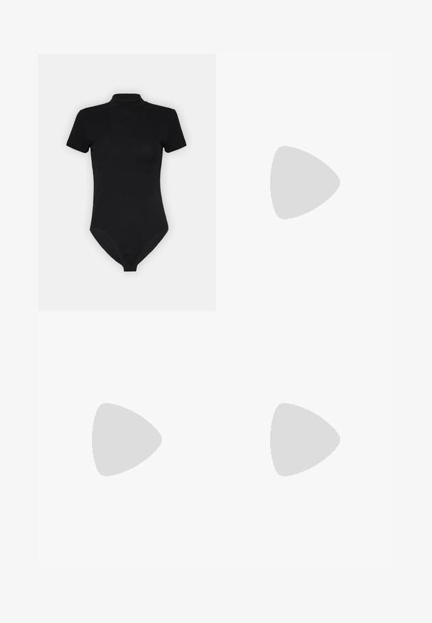 Sort bodysuit med høj hals, korte ærmer og tætsiddende design. Lavet af et glat, strækbart stof med en sømløs bund.; Lyseblå denimjeans med lige pasform, fem lommer, knaplukning og subtile slidmærker foran.; Hvide sneakers med et chunky design, fremstillet af læder og syntetiske materialer, med teksturerede detaljer, snørebånd og et fremtrædende logo i guld.; Brune skildpadde solbriller med en vintage katteøje-form og brune linser. Har buede arme med røde detaljer.