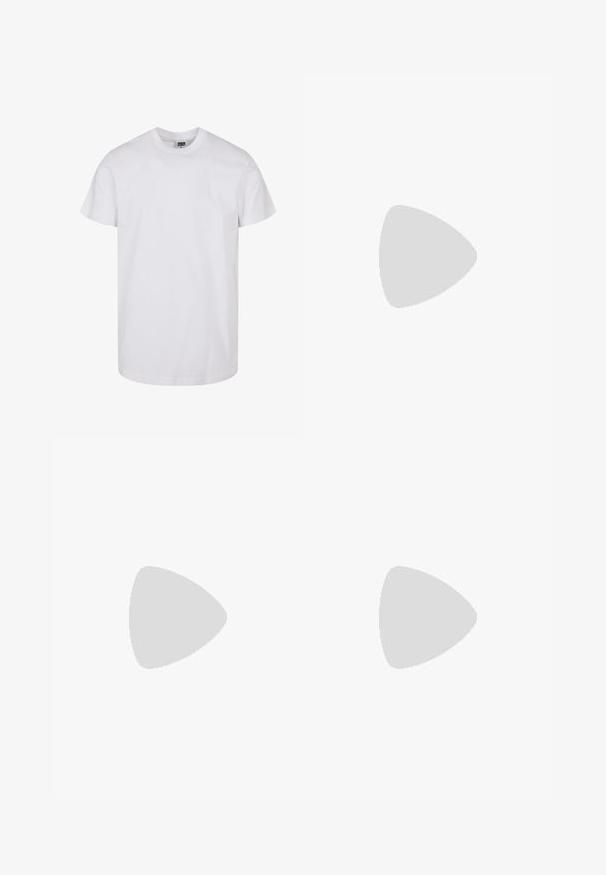 T-shirt en coton blanc à manches courtes, col rond et ourlet droit. Texture lisse, sans motifs ni graphismes, étiqueté "Urban Classic".; Jean droit pour homme en denim noir délavé, avec fermeture à bouton et à zip, poches avant et arrière, et passants de ceinture.; Baskets blanches basses à lacets sur l’avant et semelle épaisse, vues de côté sur un fond neutre.; Sac à dos noir à rouler avec poche zippée à l'avant, poches latérales en maille et fermeture à boucle en plastique sur fond blanc uni.