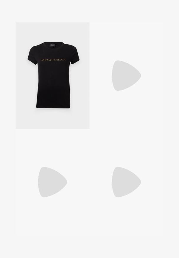 T-shirt noir à manches courtes et col rond avec l'inscription « ARMANI EXCHANGE » en lettres dorées centrée sur le devant.; Jean en denim bleu clair délavé avec bouton à l'avant, poches et fentes aux chevilles des deux côtés, présenté sur fond blanc.; Chaussure à talon haut en cuir noir avec bout pointu et capuchon argenté métallique. Présente une finition lisse et un talon fin de 10 cm.; Sac à bandoulière en cuir noir Michael Kors avec fermeture éclair supérieure, poche avant zippée en diagonale, poche à rabat avec bouton-pression et détail en chaîne argentée.