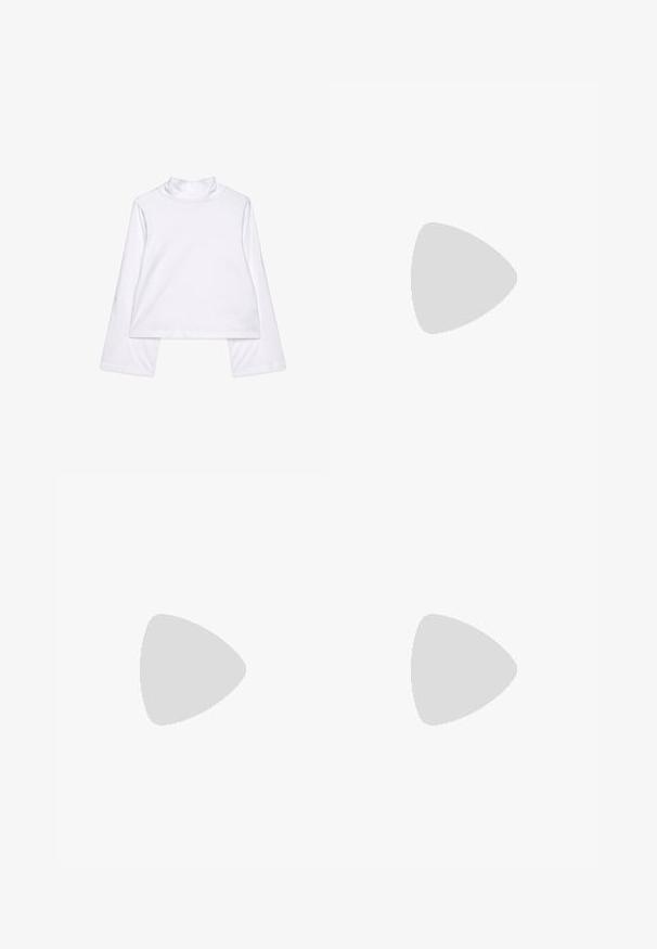 Hvid forkortet langærmet turtleneck skjorte lavet af blødt materiale med en glat tekstur og en høj krave. Minimalistisk design, ingen mønstre eller accenter.; Lang nederdel lavet af stof med et grønt og cremefarvet blomstermønster, med snoretræk i taljen og en blød, tekstureret finish.; Flade sandaler i blødt beige materiale, med åben tå design, glat struktur og minimalistisk form med en lysbrun sål.; Vegan læderhåndtaske med et beige og sort plettet mønster, der har en sort rem og en guldfarvet detalje i midten. Glat tekstur.